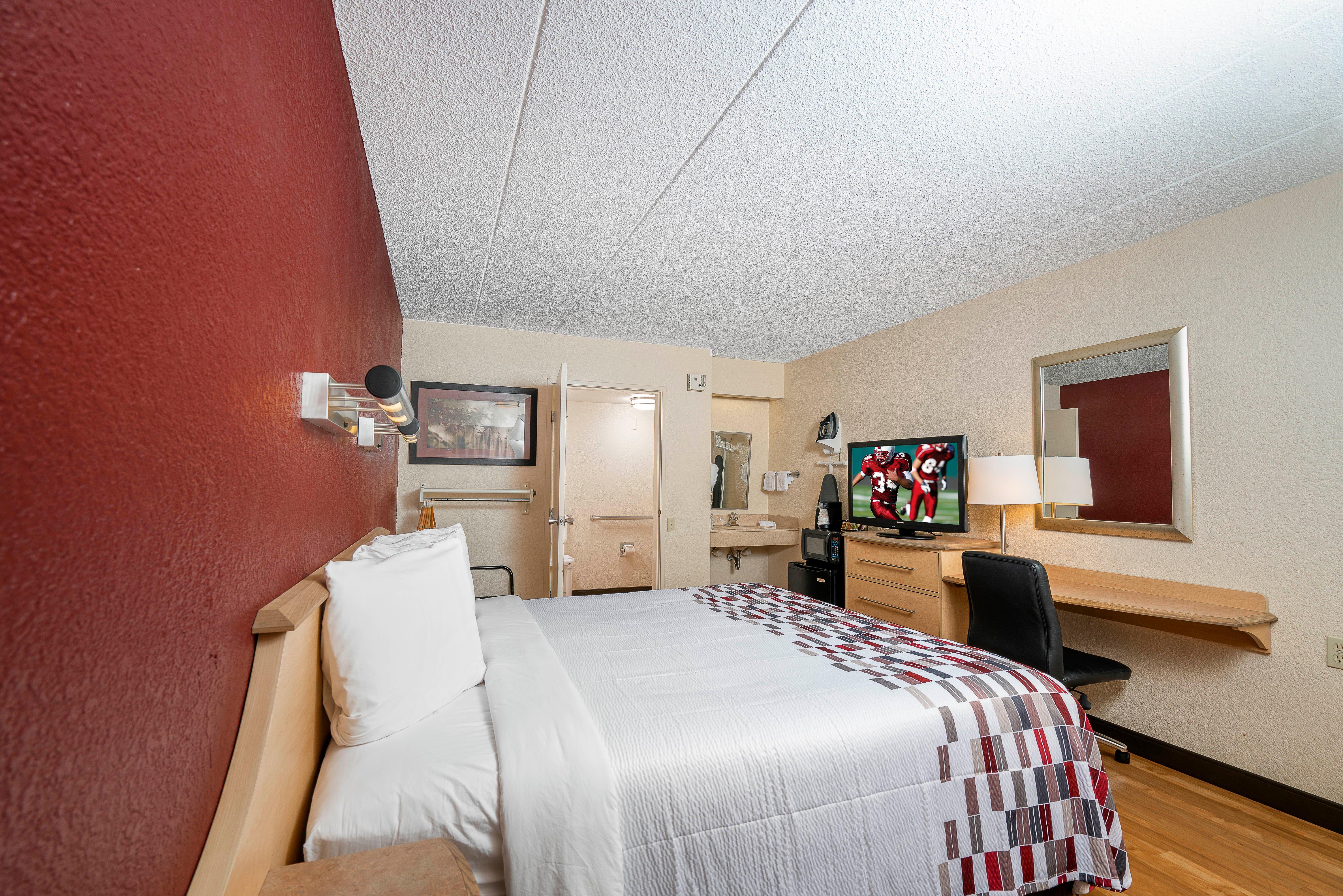 איסט סירקיוז Red Roof Inn Syracuse מראה חיצוני תמונה